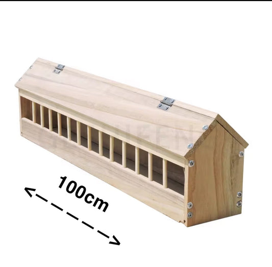 Wooden feeder مأكلية للطيور مصنوعه من الخشب