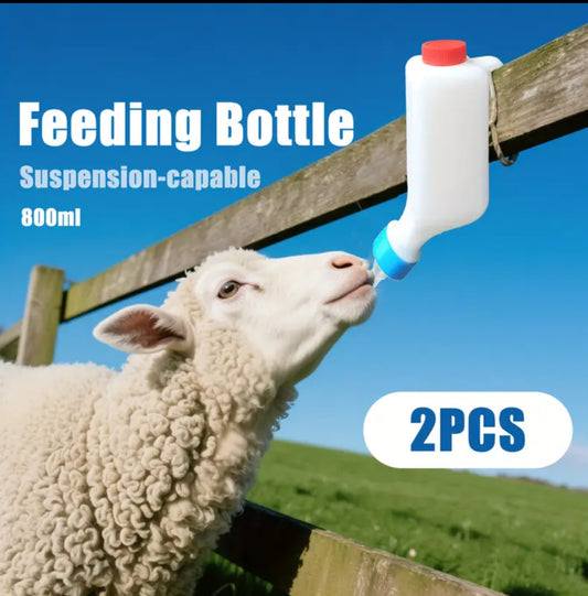 2pcs portable cow and sheep milk bottle feeders, 800ml رضاعات علبتين بلاستك تعلق لحليب البقر والأغنام، 800 مل