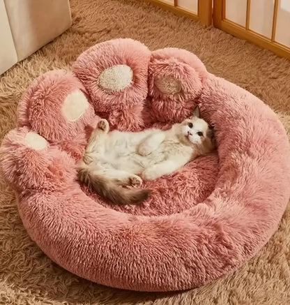 Luxury Plush Cat Bed with Cozy Bear Paw Design. سرير القط الفخم الفاخر مع تصميم مخلب الدب المريح
