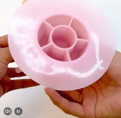 Cute Cat-Shaped Silicone Pet Nursing Bottle with Strong Suction Base - Multiple Kitten Feeder for Easy Milk and Water Dispensing رضاعه ربل للكتنز و الجراوي سهله الاستعمال والتنظيف